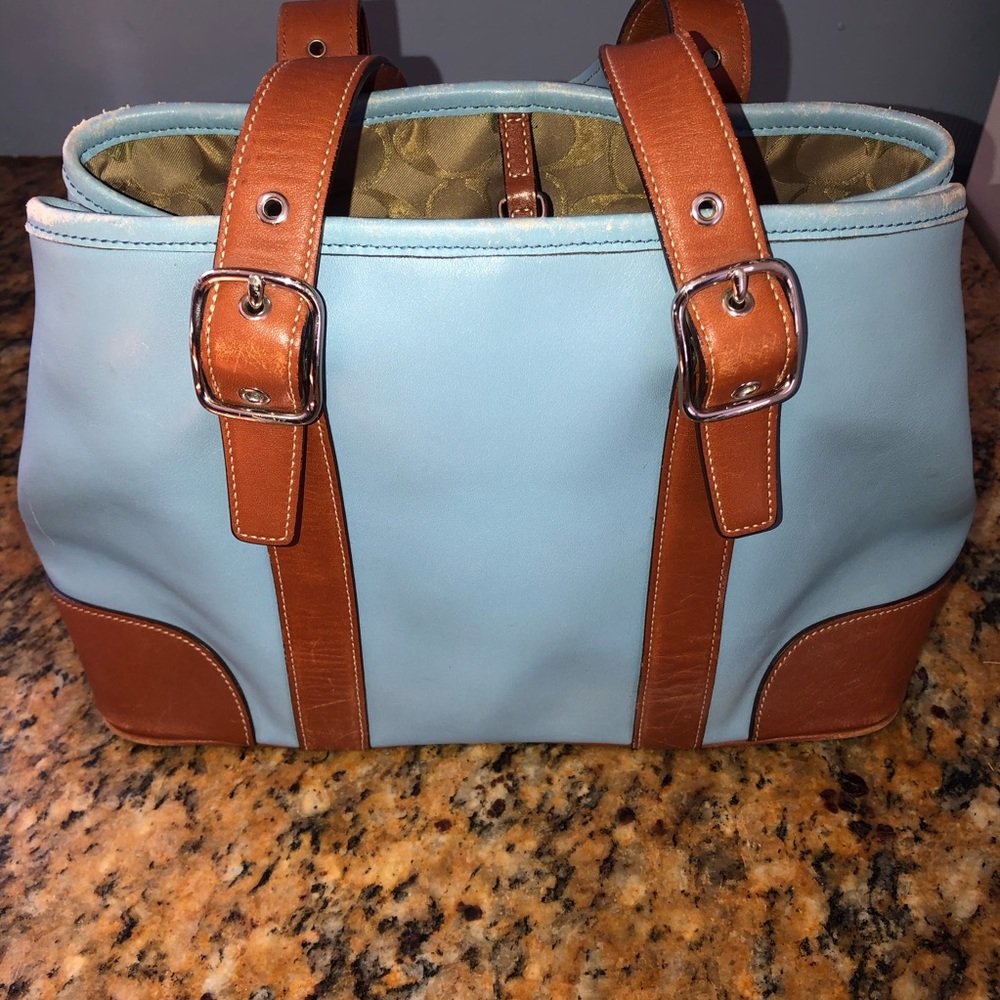 Coach purse - Picture 4 of 7